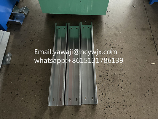 80mm Malzeme ile Ekran CEE Purlin Rulo Şekillendirme Makinesi Dokunmadan