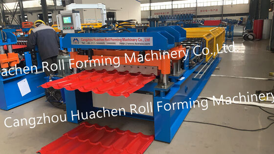 Çelik metal çatı levhası Crimping Duvar paneli Eğimli Profil Kelepçe Yapma Rulo Formasyon Makinesi