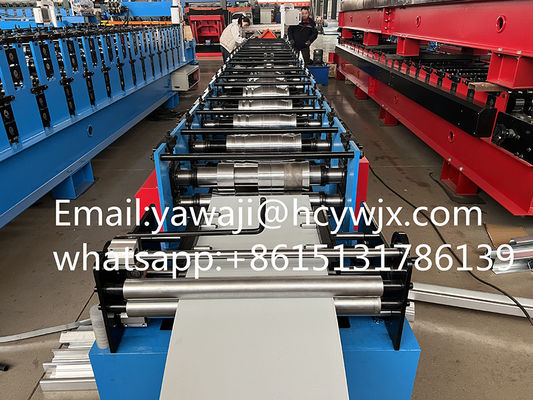 Galvanizli Ridge Çatı Oluk Çatı Paneli Rulo Şekillendirme Makinesi 410mm Genişliği